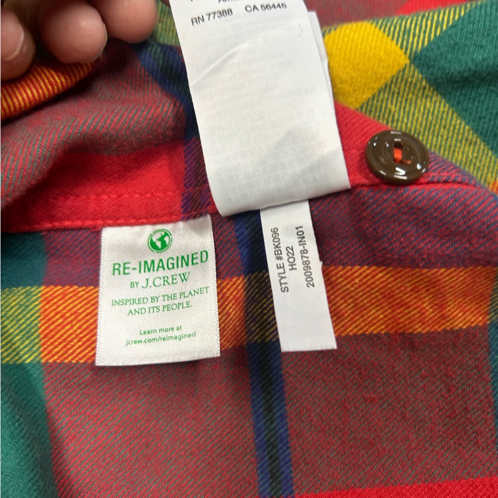 J.Crew Midweight Flannel Workshirt in a multi-color plaid pattern M - Picture 15 of 16